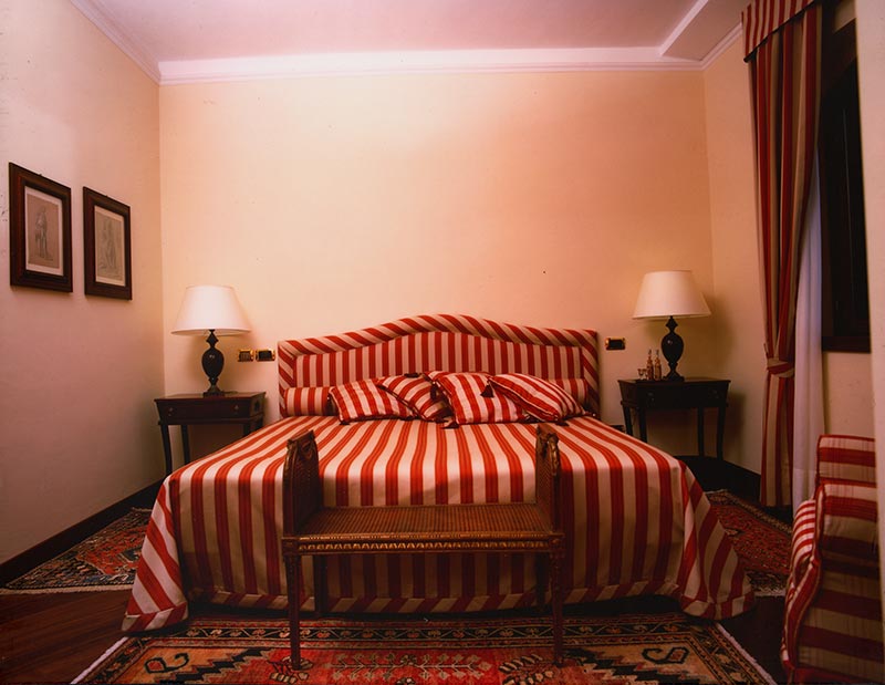 grand-hotel-baia-verde-red-suite